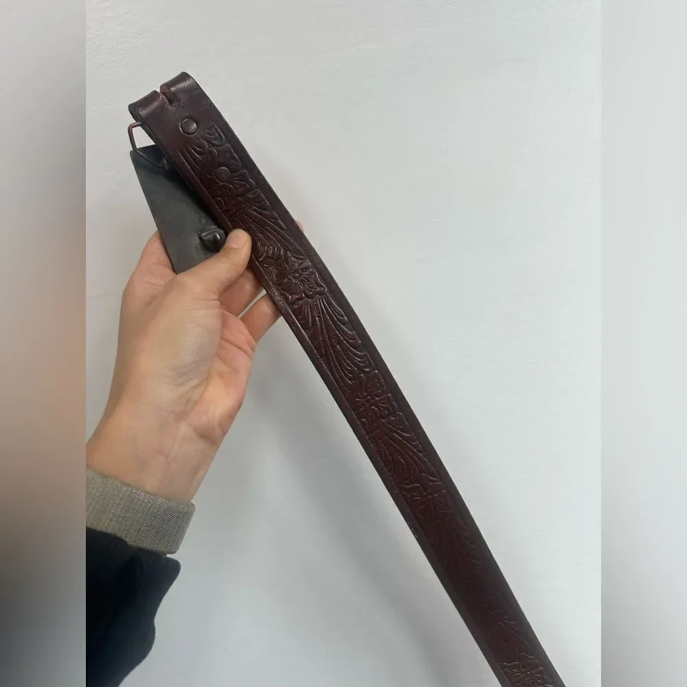 Broomfield Colorado 1975 Heavy Brass Buckle Brown Tooled Leather Belt Size S